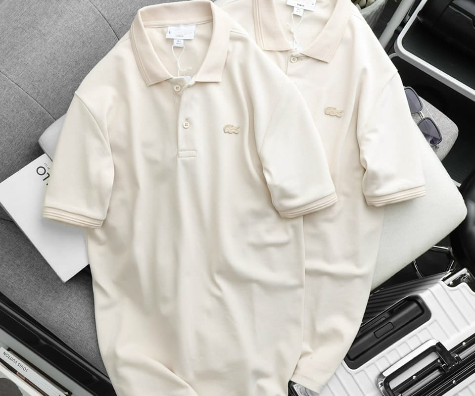 Polo lacoste màu kem vừa có thể đi làm vừa có thể đi tiệc