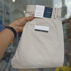 Kaki túi chéo ZARA màu kem