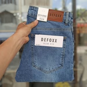 Quần jean defoxx xanh wash rách