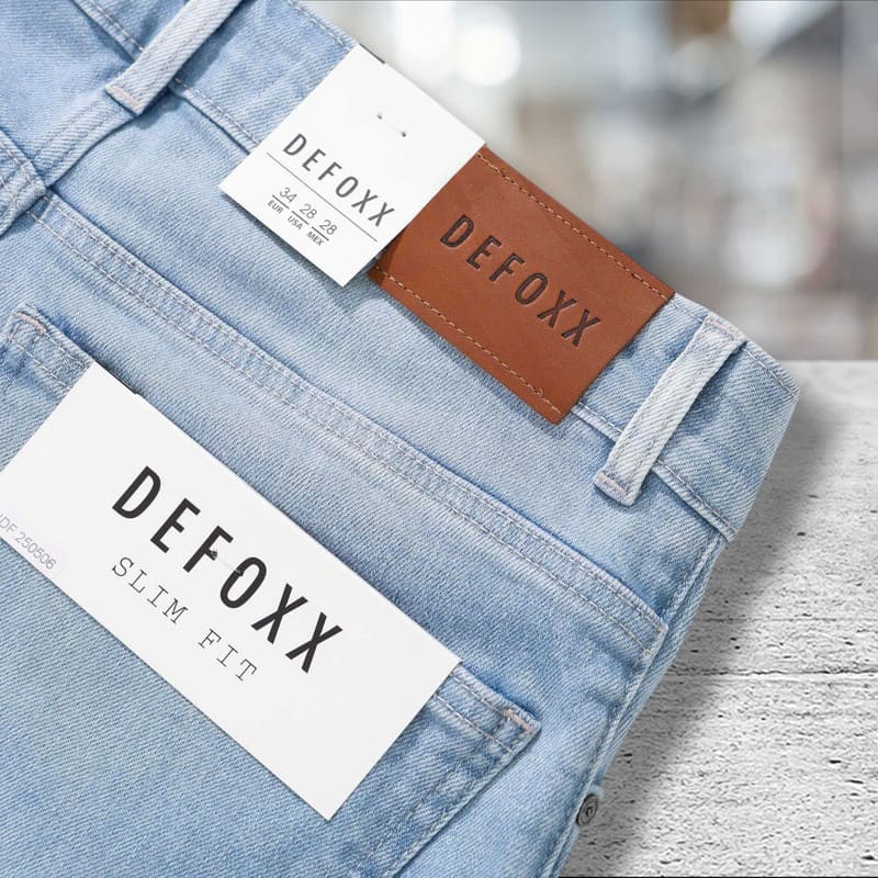 Quần short jean DEFOXX xanh bạc là mẫu short jean lý tưởng cho những ngày hè năng động