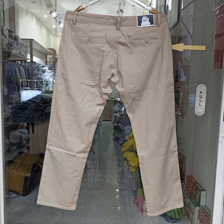 Quần kaki big size lớn nhất không chỉ dành cho những quý ông ngoại cỡ mà còn thể hiện sự tự tin